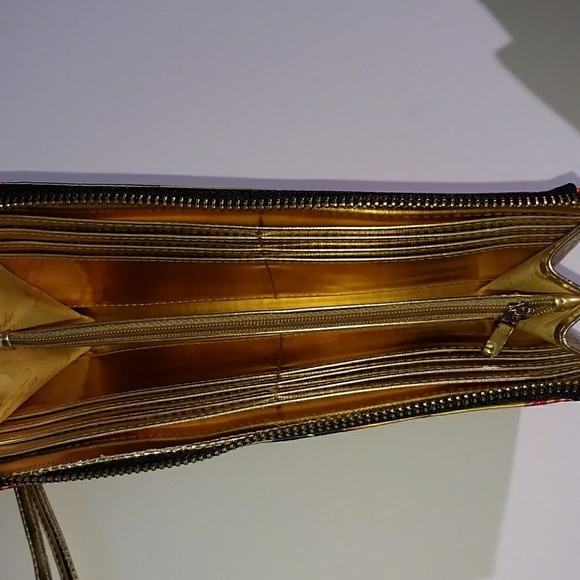 ALL THINGS SUNDAR WRISTLET/ CLUTCH - Picture 3 of 8